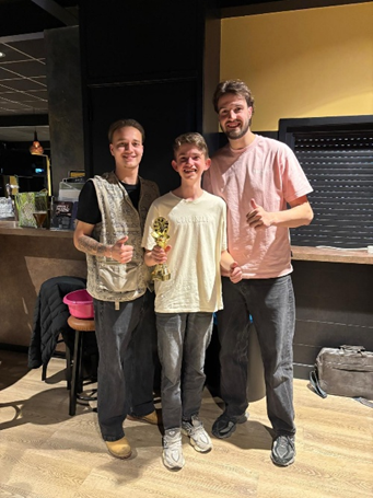 Tycho Spies wint eerste PH-Middenbouw Darttoernooi