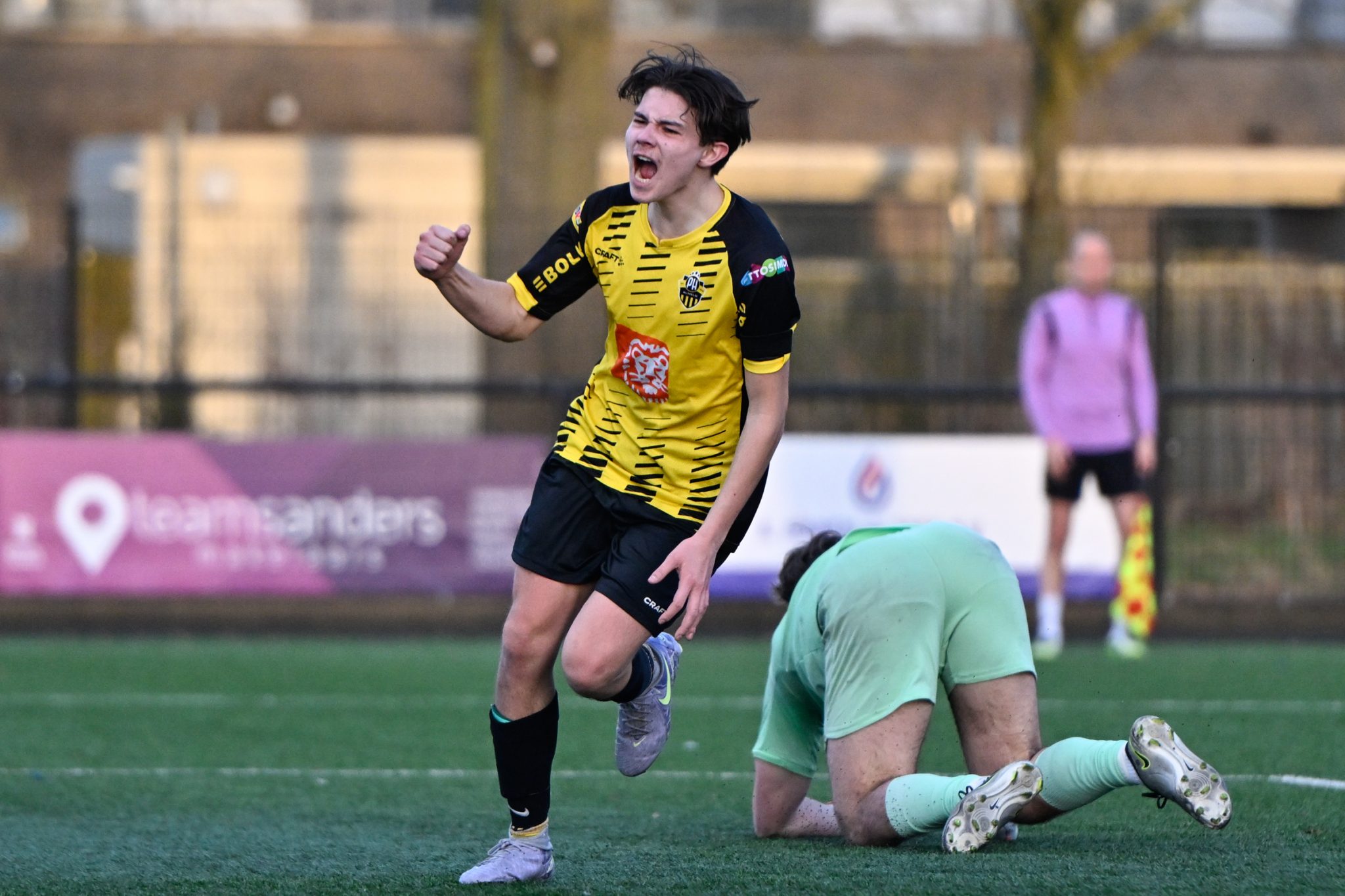 PH OP WILSKRACHT LANGS AVANTI