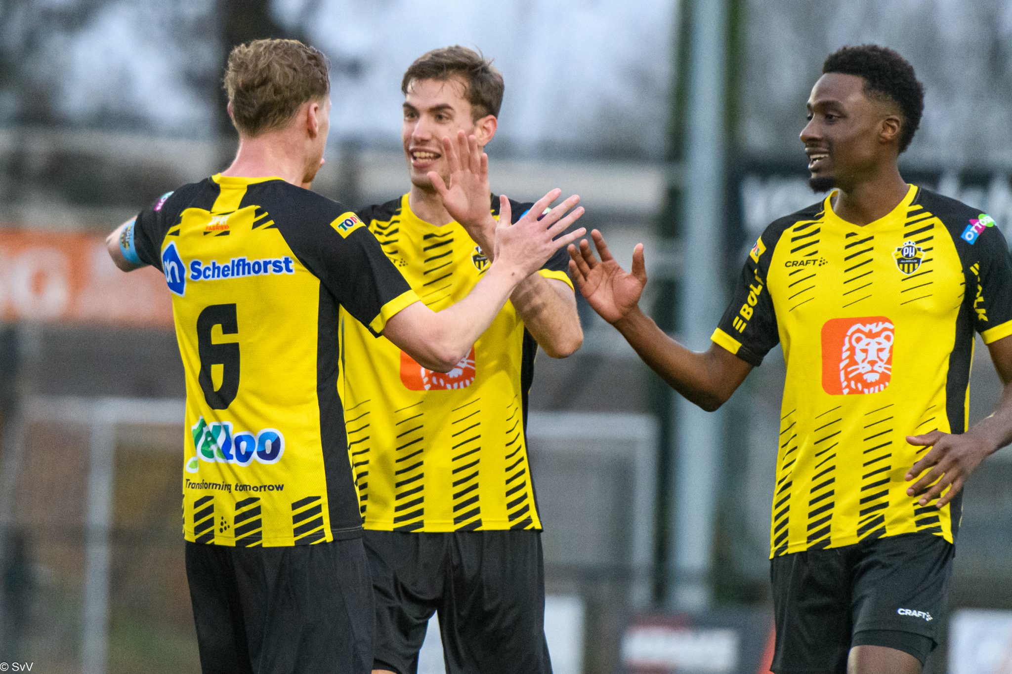 PH SLEEPT WINST VOOR DE POORTEN VAN HELIOS WEG